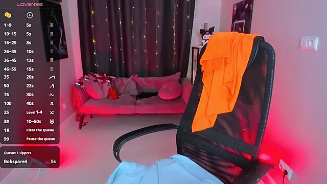 Bunny  of love online show from 12, 3, 2025