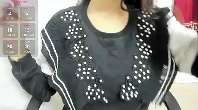 Reika 01 online show from 12, 2, 2025