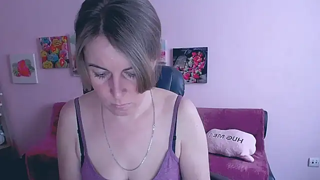 Hot Milady online show from 6, 3, 2025