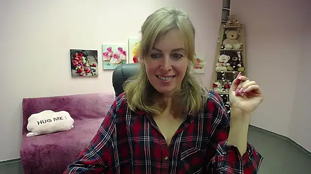 Hot Milady online show from 2, 10, 2025