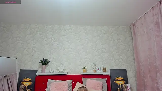 Snapshot of KattyPeachX chatting on 30, 4, 2026 KattyPeachX online show from 30, 4, 2026