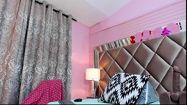 giselle ocampo online show from 10, 4, 2026