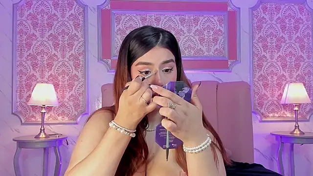 Miamontoya online show from 1, 3, 2025