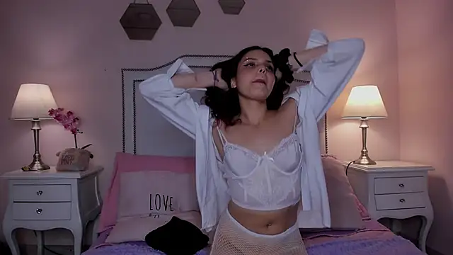 Snapshot of KIMAPRIL chatting on 8, 11, 2025 KIMAPRIL online show from 8, 11, 2025