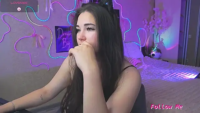 Lillianhot68 online show from 23, 6, 2026