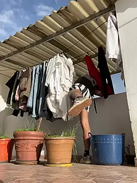 JuanZapata33 online show from 16, 12, 2024