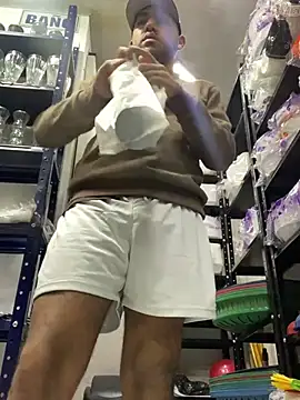 JuanZapata33 online show from 13, 3, 2025