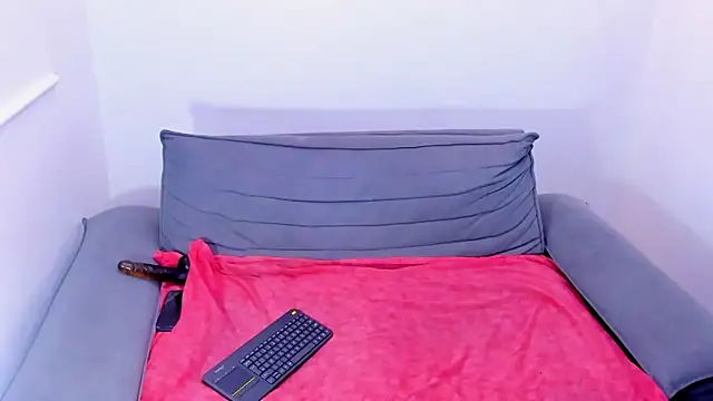 Snapshot of FRAN_DESS chatting on 9, 3, 2025 FRAN DESS online show from 9, 3, 2025