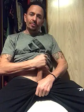 Snapshot of Gman143187 chatting on 24, 12, 2024 Gman143187 online show from 24, 12, 2024