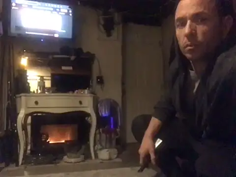 Snapshot of Gman143187 chatting on 31, 12, 2024 Gman143187 online show from 31, 12, 2024