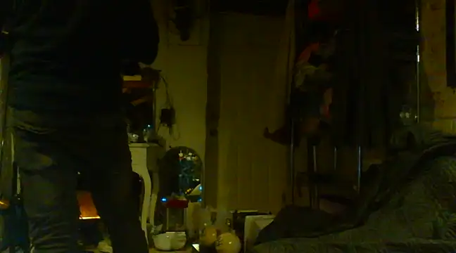 Snapshot of Gman143187 chatting on 2, 1, 2025 Gman143187 online show from 2, 1, 2025