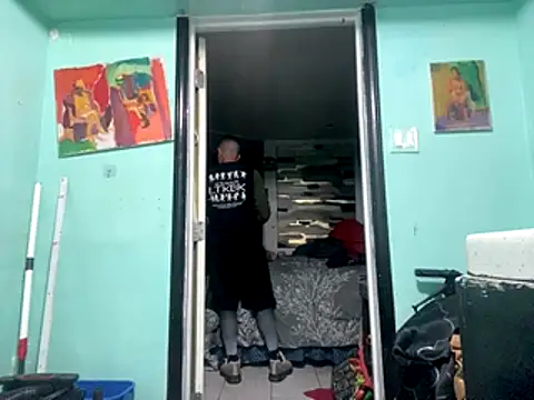 Snapshot of Gman143187 chatting on 27, 10, 2025 Gman143187 online show from 27, 10, 2025