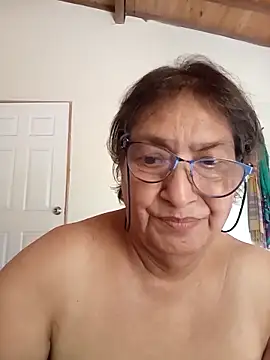 florecita69 online show from 28, 10, 2025