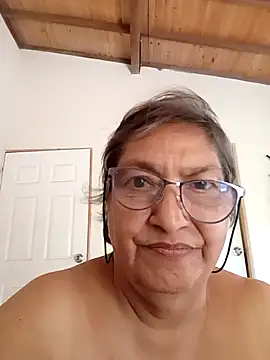 florecita69 online show from 4, 11, 2025