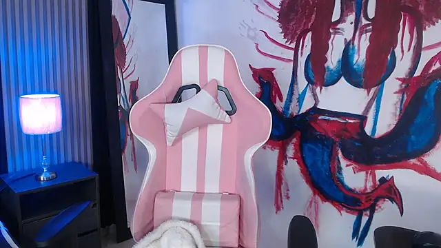 kittyhouse hs online show from 30, 4, 2026