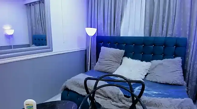 Snapshot of Mayaa_ross chatting on 3, 12, 2024 Mayaa ross online show from 3, 12, 2024