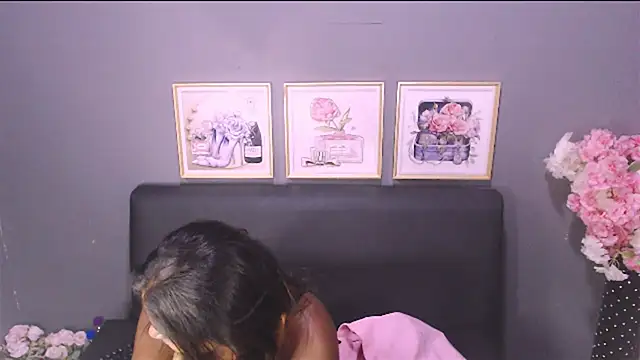 Littleindianmilf online show from 17, 1, 2025