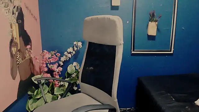 Littleindianmilf online show from 29, 9, 2025