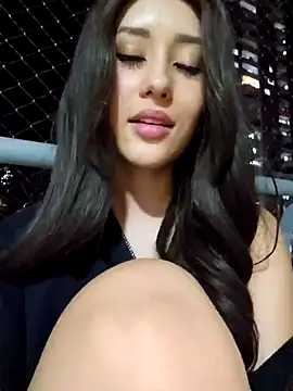 Selena blake online show from 1, 2, 2025