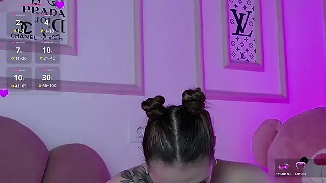 Abby  White online show from 12, 9, 2025