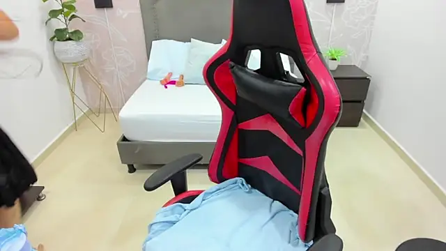 angelica dymond online show from 8, 3, 2025