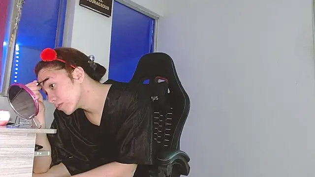 giuliana andrade online show from 15, 4, 2026