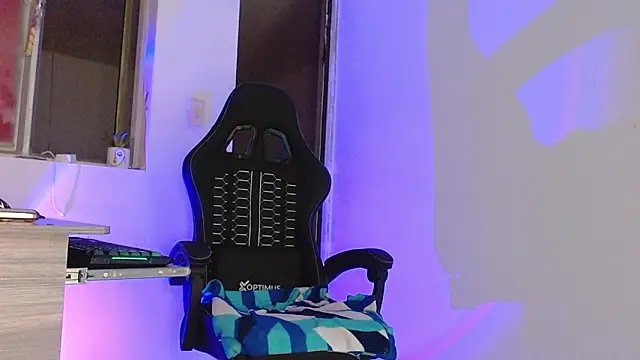 giuliana andrade online show from 18, 4, 2026