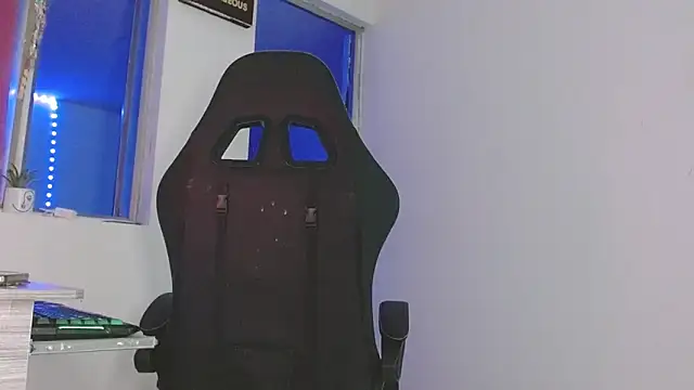 giuliana andrade online show from 25, 4, 2026