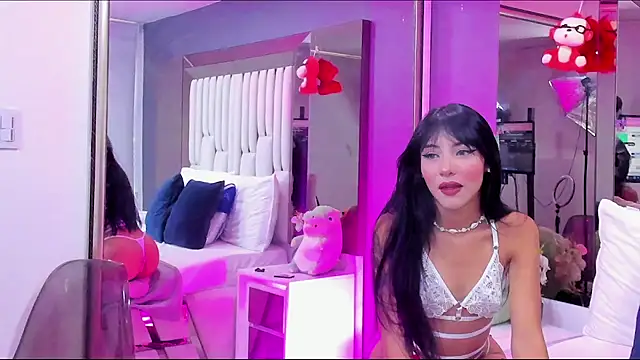 Kitty Eliffe online show from 1, 2, 2025