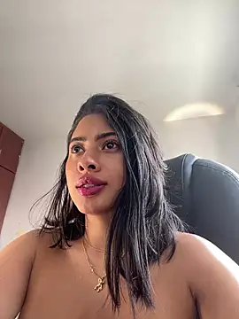 AlessaPears online show from 8, 1, 2025