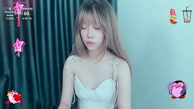 -Poison-Ivy- online show from 5, 12, 2024