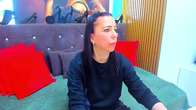 LauraSin online show from 24, 4, 2026