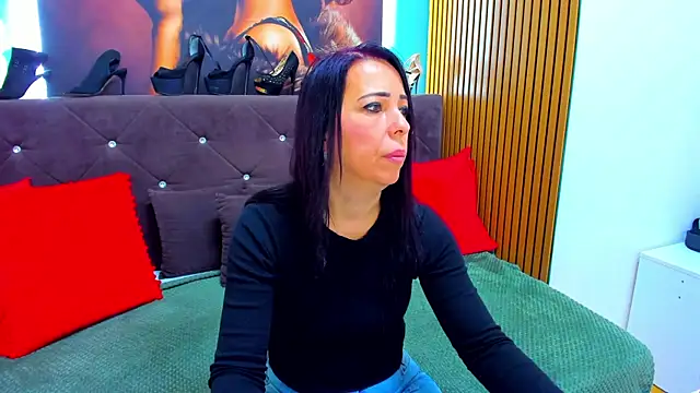 LauraSin online show from 13, 5, 2026