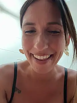 lola tentatiion online show from 16, 7, 2026