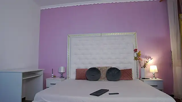 Lenna Paul online show from 5, 2, 2026