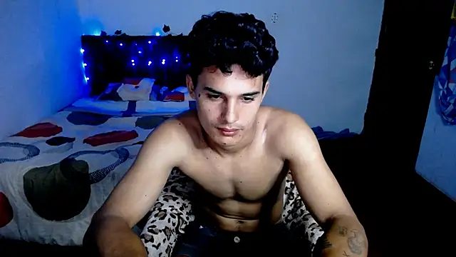 Snapshot of freddy_romas chatting on 18, 9, 2025 freddy romas online show from 18, 9, 2025