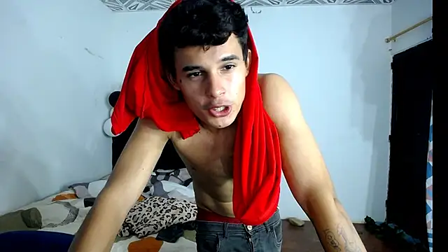 Snapshot of freddy_romas chatting on 15, 10, 2025 freddy romas online show from 15, 10, 2025