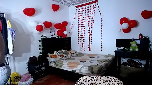 freddy romas online show from 22, 4, 2026