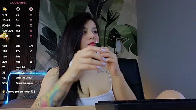 Jenna Adams  online show from 8, 1, 2025