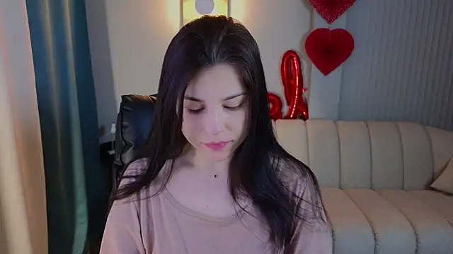 Jenna Adams  online show from 12, 3, 2025