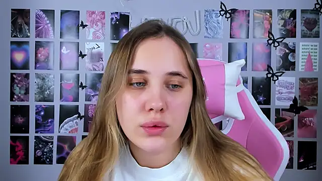 MiaMilas online show from 10, 2, 2025