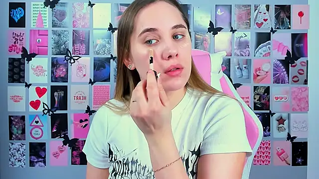 MiaMilas online show from 20, 3, 2025