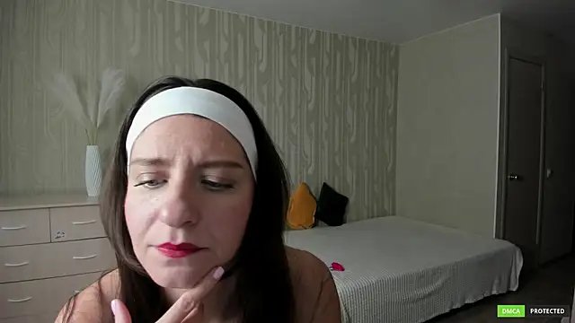 helentasty online show from 21, 4, 2026