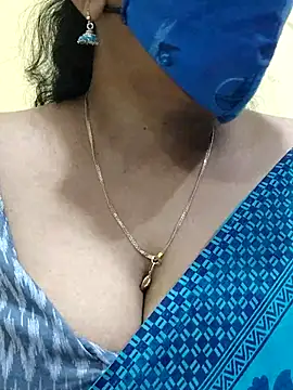 mallu-sumi online show from 6, 3, 2025