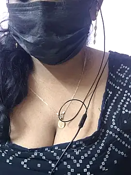 mallu-sumi online show from 30, 4, 2026