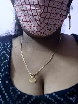 mallu-sumi online show from 9, 6, 2026
