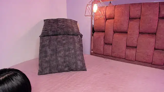 kristakinnky online show from 22, 4, 2026