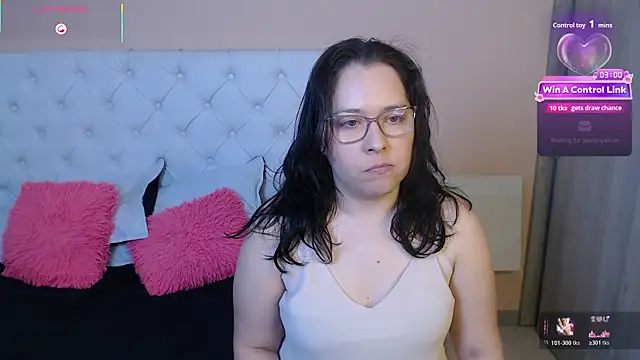 Snapshot of May_Carlier chatting on 12, 1, 2026 May Carlier online show from 12, 1, 2026