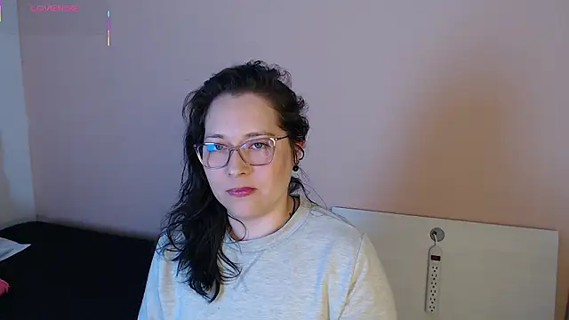 Snapshot of May_Carlier chatting on 3, 2, 2026 May Carlier online show from 3, 2, 2026