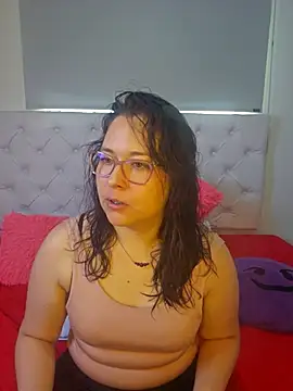 Snapshot of May_Carlier chatting on 18, 2, 2026 May Carlier online show from 18, 2, 2026